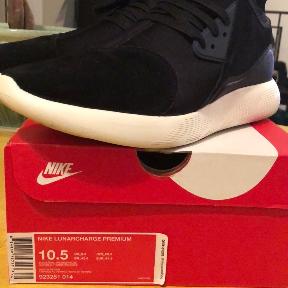 Nike lunar charge premium sz 10.5